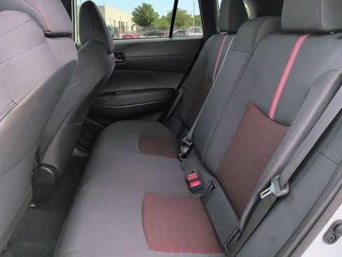 Used 2025 Toyota Corolla Cross AWD Hybrid w/ Moonroof Package image 14