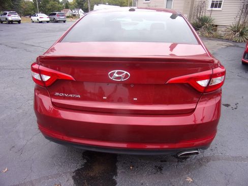 Used 2016 Hyundai Sonata SE image 8