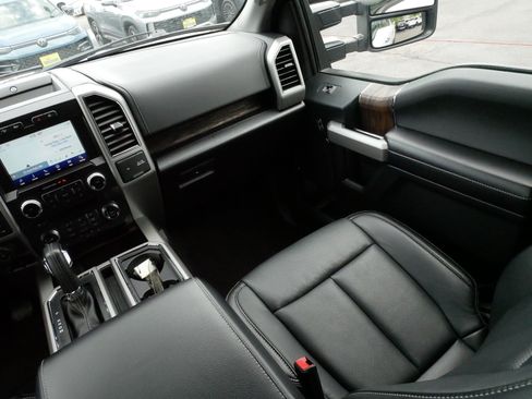 Used 2018 Ford F150 Lariat w/ Equipment Group 502A Luxury AWD/4WD image 11