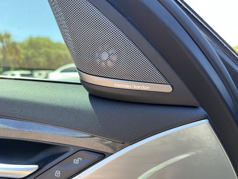 Used 2023 BMW 530i w/ Premium Package image 38