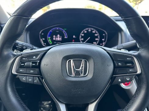 Used 2021 Honda Accord EX-L image 16