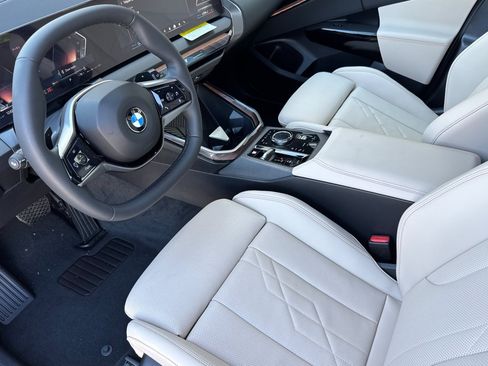 Used 2026 BMW X3 xDrive30i w/ Premium Package AWD/4WD image 4