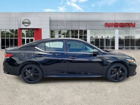 Certified 2023 Nissan Sentra SR w/ Midnight Edition Package FWD image 3