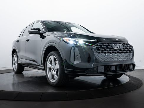 New 2025 Audi Q5 Premium Plus image 1