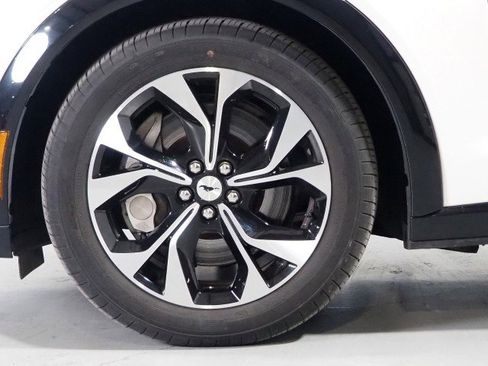 Used 2022 Ford Mustang Mach-E Premium image 46