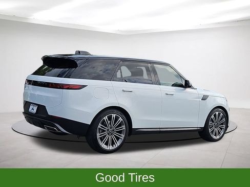 Used 2025 Land Rover Range Rover Sport SE AWD/4WD image 7