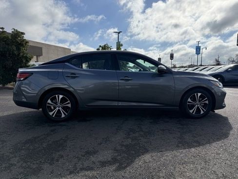 Used 2021 Nissan Sentra SV image 8