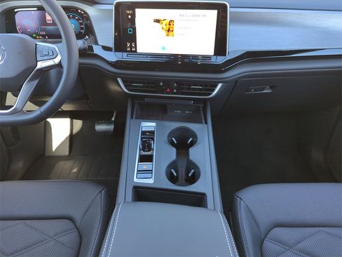 New 2026 Volkswagen Atlas Cross Sport SE image 22