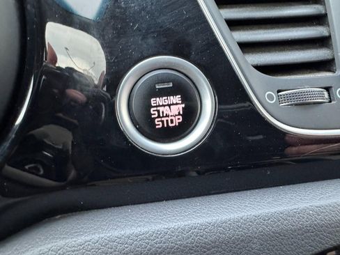 Used 2015 Kia Sedona EX w/ EX Premium Package image 24