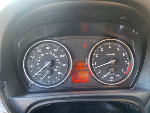 Used 2011 BMW 328i Convertible image 20