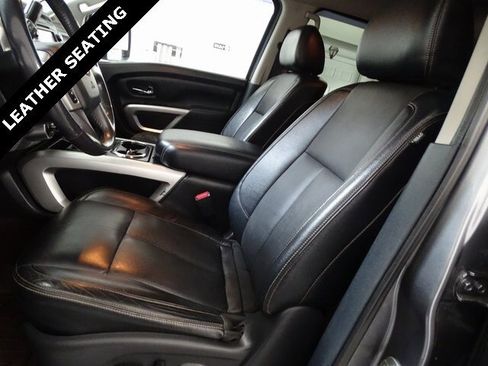 Used 2017 Nissan Titan SL w/ SL Towing Convenience Package image 2