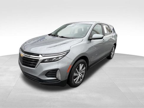 Used 2023 Chevrolet Equinox LT AWD/4WD image 8
