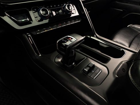 Used 2022 GMC Sierra 1500 AT4X image 18