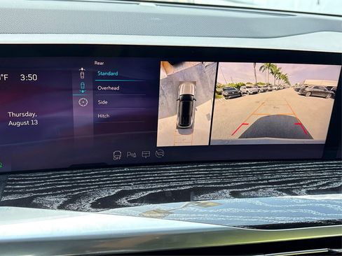 Used 2025 Cadillac Escalade IQ Luxury 1 AWD/4WD image 31