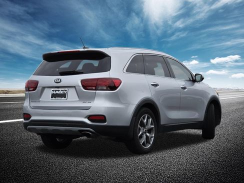 Used 2019 Kia Sorento EX FWD image 18