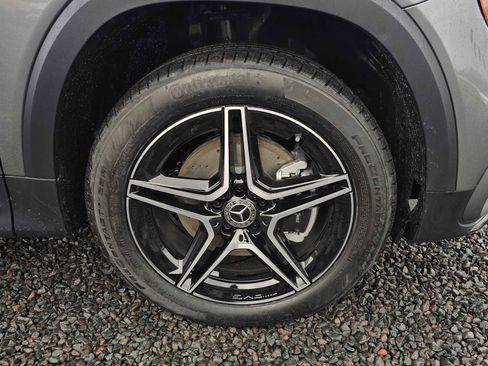 New 2026 Mercedes-Benz GLB 250 4MATIC image 9