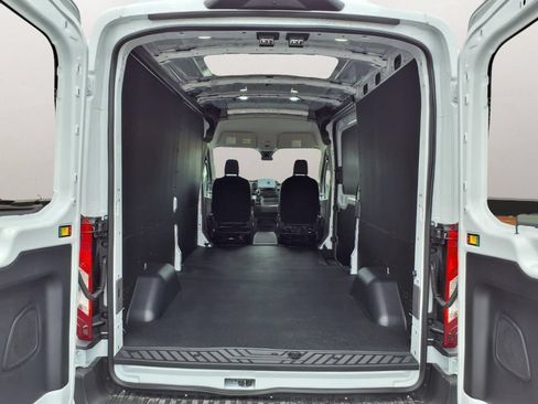 New 2026 Ford Transit 250 148 Medium Roof w/ Load Area Protection Package RWD image 21