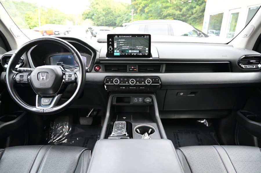 Used 2023 Honda Pilot Elite image 15