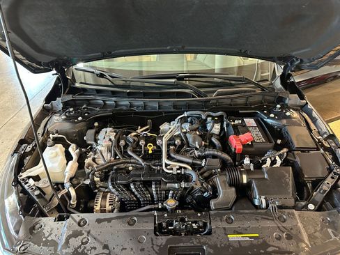 Used 2025 Nissan Altima 2.5 SV image 31