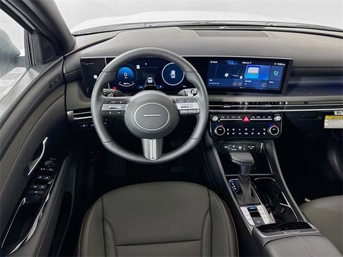 New 2025 Hyundai Santa Cruz Limited image 15