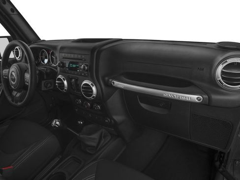 Used 2016 Jeep Wrangler Unlimited Sahara image 19