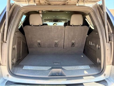 Used 2025 GMC Yukon Denali AWD/4WD image 14