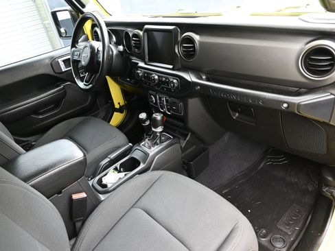 Used 2022 Jeep Wrangler Unlimited Sport AWD/4WD image 40