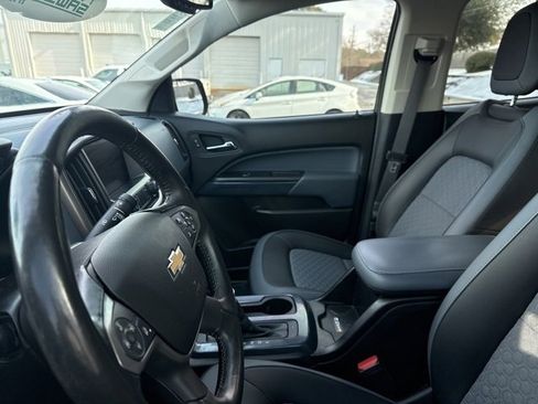 Used 2022 Chevrolet Colorado Z71 image 6