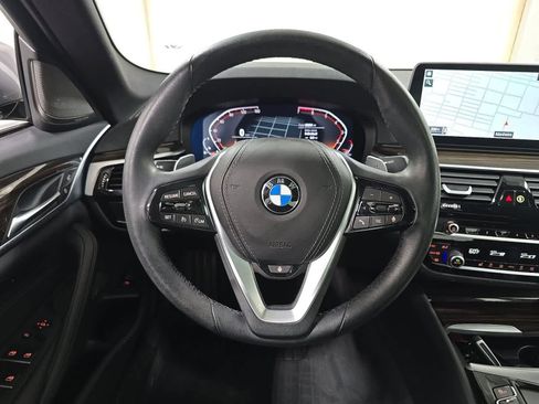 Used 2023 BMW 530i xDrive w/ Premium Package AWD/4WD image 7