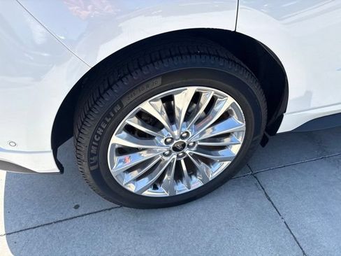 Used 2020 Ford Edge Titanium w/ Equipment Group 301A AWD/4WD image 13