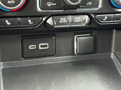 Used 2023 Chevrolet Tahoe LT w/ Luxury Package image 31