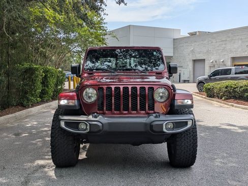Used 2021 Jeep Gladiator Sport AWD/4WD image 2