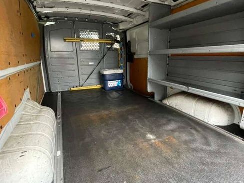 Used 2016 Nissan NV 1500 SV w/ Back Door Glass Package RWD image 6