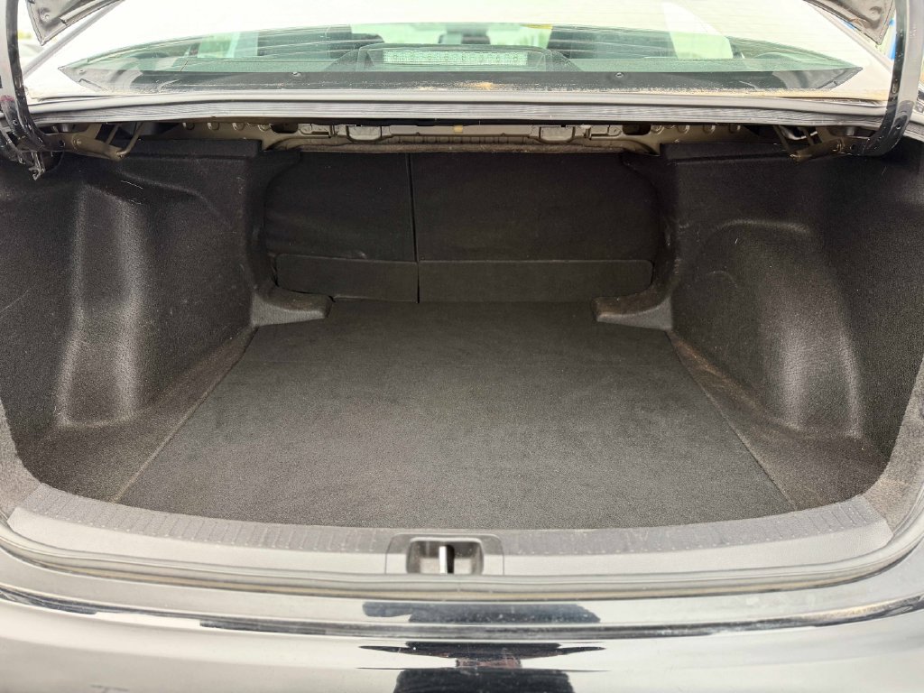 Used 2024 Toyota Corolla LE FWD image 16