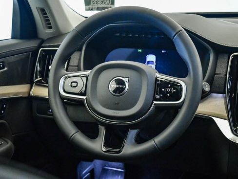 Certified 2025 Volvo XC90 B6 Plus w/ Protection Package Premier image 12