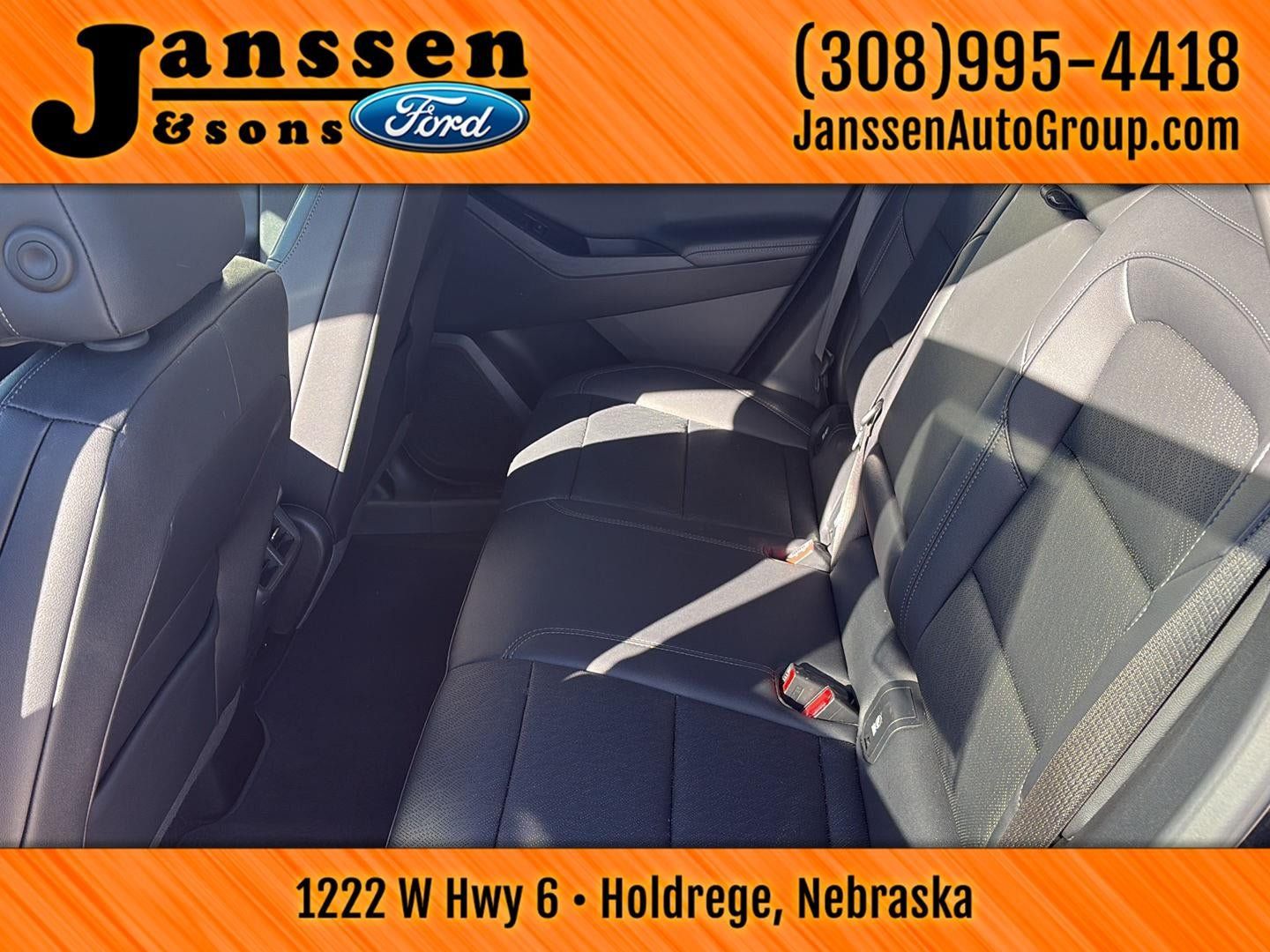 Used 2025 Chevrolet Equinox LT w/ Convenience Package II AWD/4WD image 11