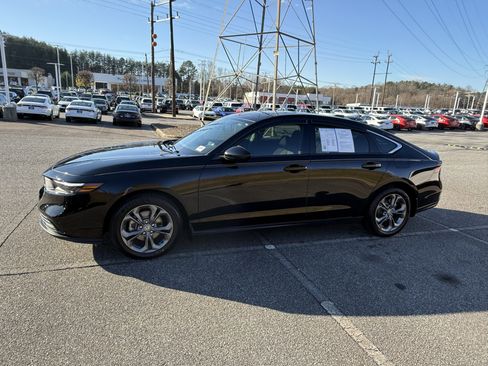Used 2024 Honda Accord EX image 5