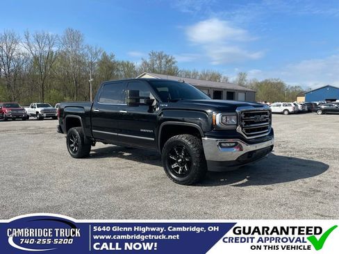 Used 2018 GMC Sierra 1500 SLT w/ Black Pack image 1