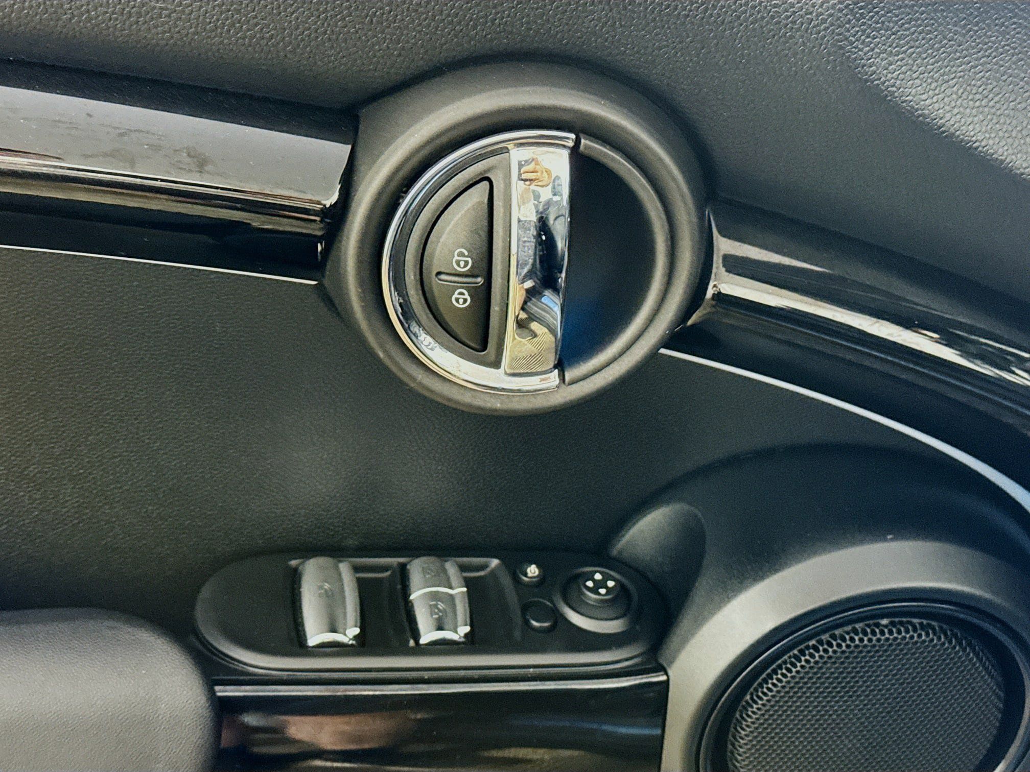 Used 2023 MINI Cooper S FWD image 19