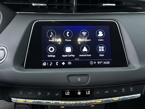 Certified 2023 Cadillac XT4 Premium Luxury FWD image 24