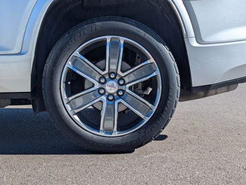 Certified 2019 GMC Acadia Denali AWD/4WD image 53