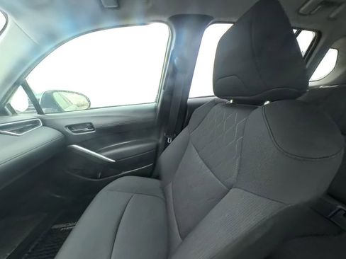 Used 2023 Toyota Corolla Cross LE image 24