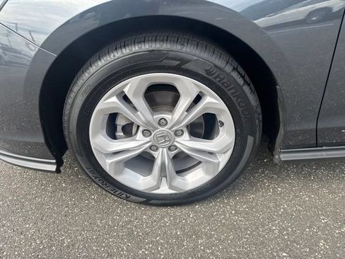 Used 2023 Honda Accord LX image 11