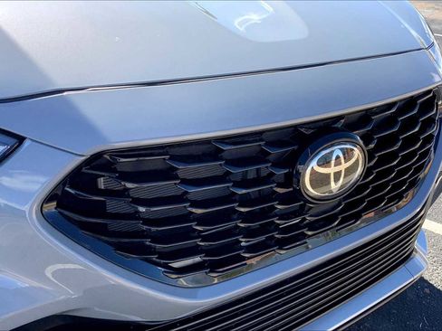 Certified 2025 Toyota Highlander XSE image 26