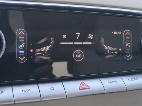 Used 2022 Genesis GV70 2.5T w/ Select Package image 36