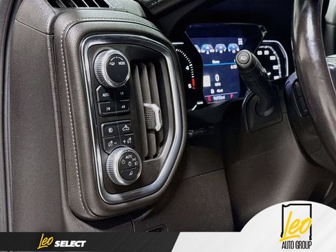 Used 2022 GMC Sierra 3500 Denali w/ Technology Package AWD/4WD image 13