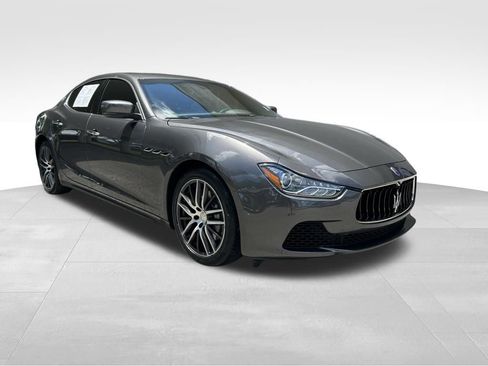 Used 2014 Maserati Ghibli RWD image 2