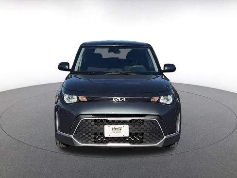 Used 2025 Kia Soul LX w/ LX Technology Package FWD image 4