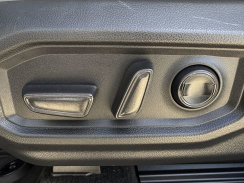 Used 2024 Toyota Tundra Limited image 29