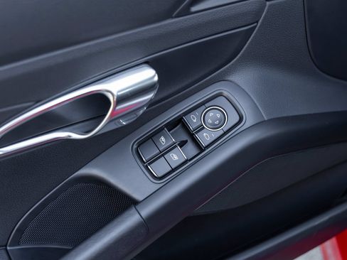 Used 2014 Porsche Boxster RWD image 33